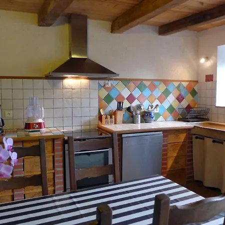 Familial Renove, Jardin Avec Jeux, Terrasse, Proche Circuits Randonnee, 7 Pers + 2 Bebes - Fr-1-611-4 * Chantraines